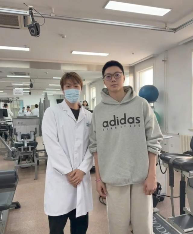 开云电竞-正式退出！广东核心无奈，济南小伙曝出原因，杜锋批准，徐杰祝福